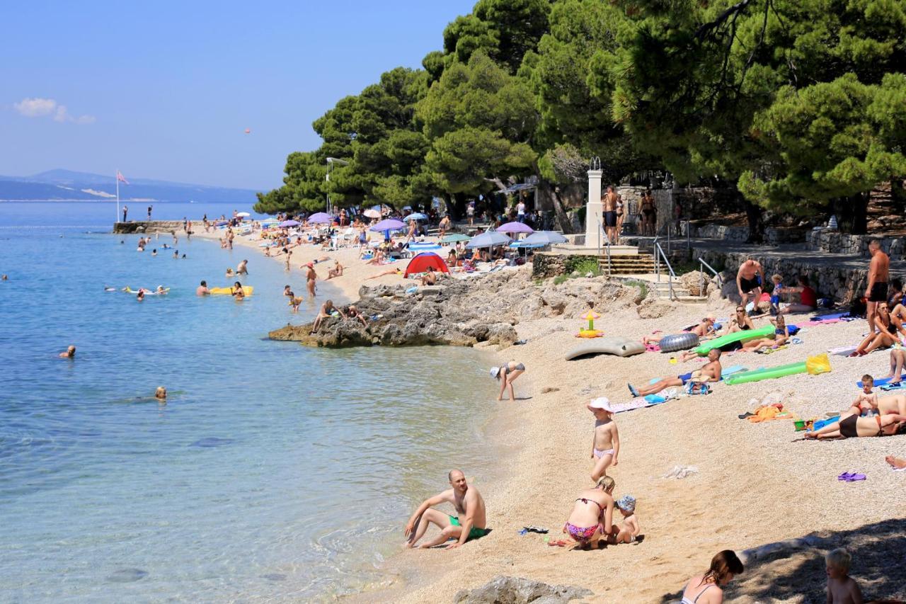 Apartments by the sea Brela, Makarska - 16950 Exteriör bild